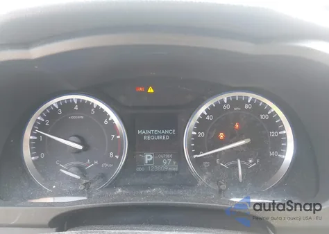 2016 Toyota Highlander Le Plus V6 z USA, uszkodzony, nr VIN 5TDBKRFH9GS235444